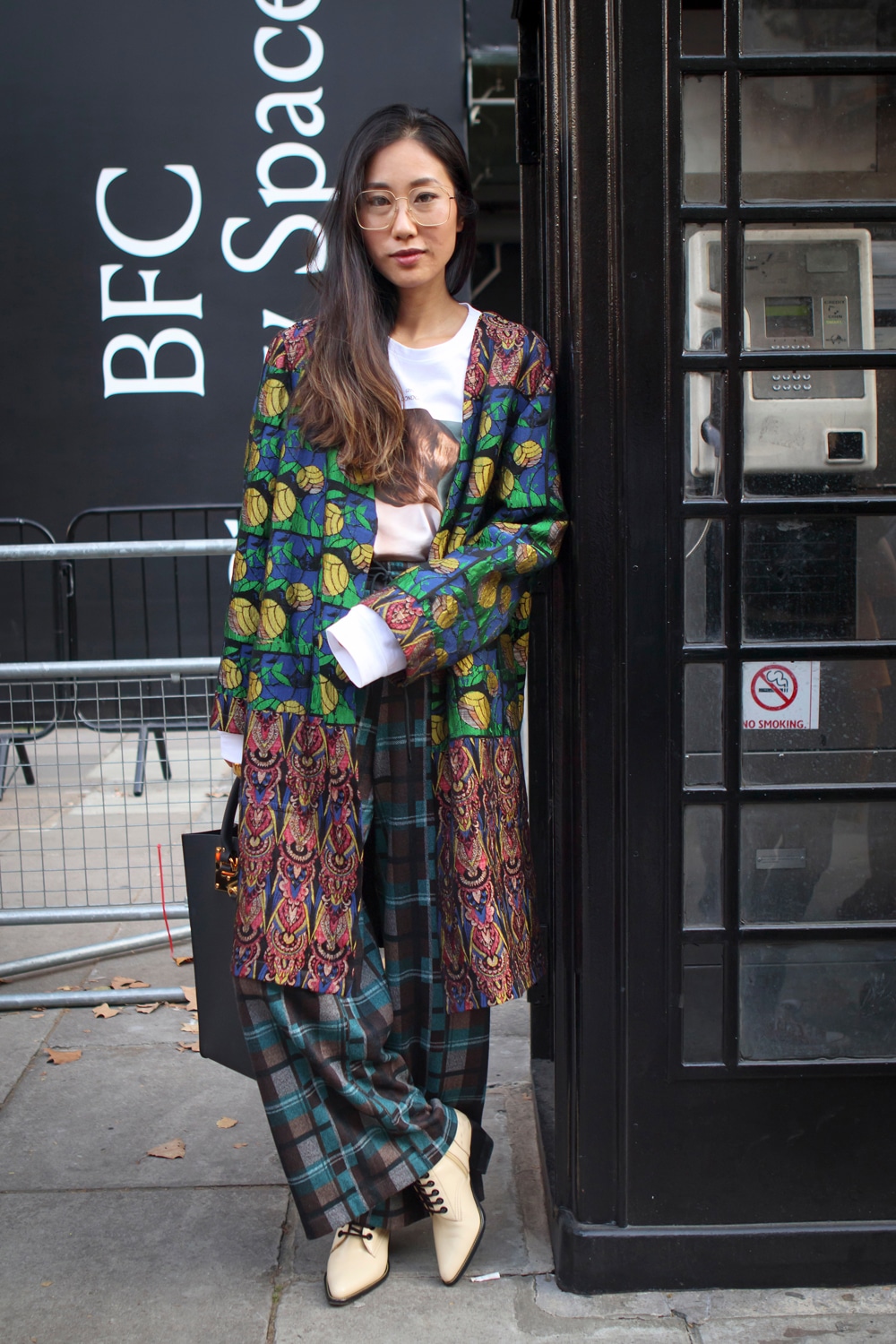 Comment porter le kimono en version ville et avec style