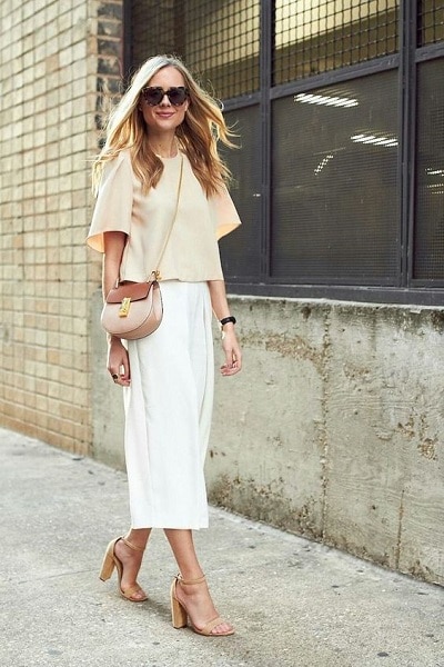 Love Moschino Jupes-culottes blanc style d\u00e9contract\u00e9 Mode Jupes Jupes-culottes 