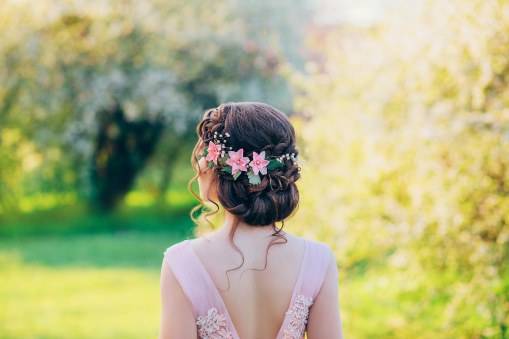  accessoiriser une robe de mariage rose poudré